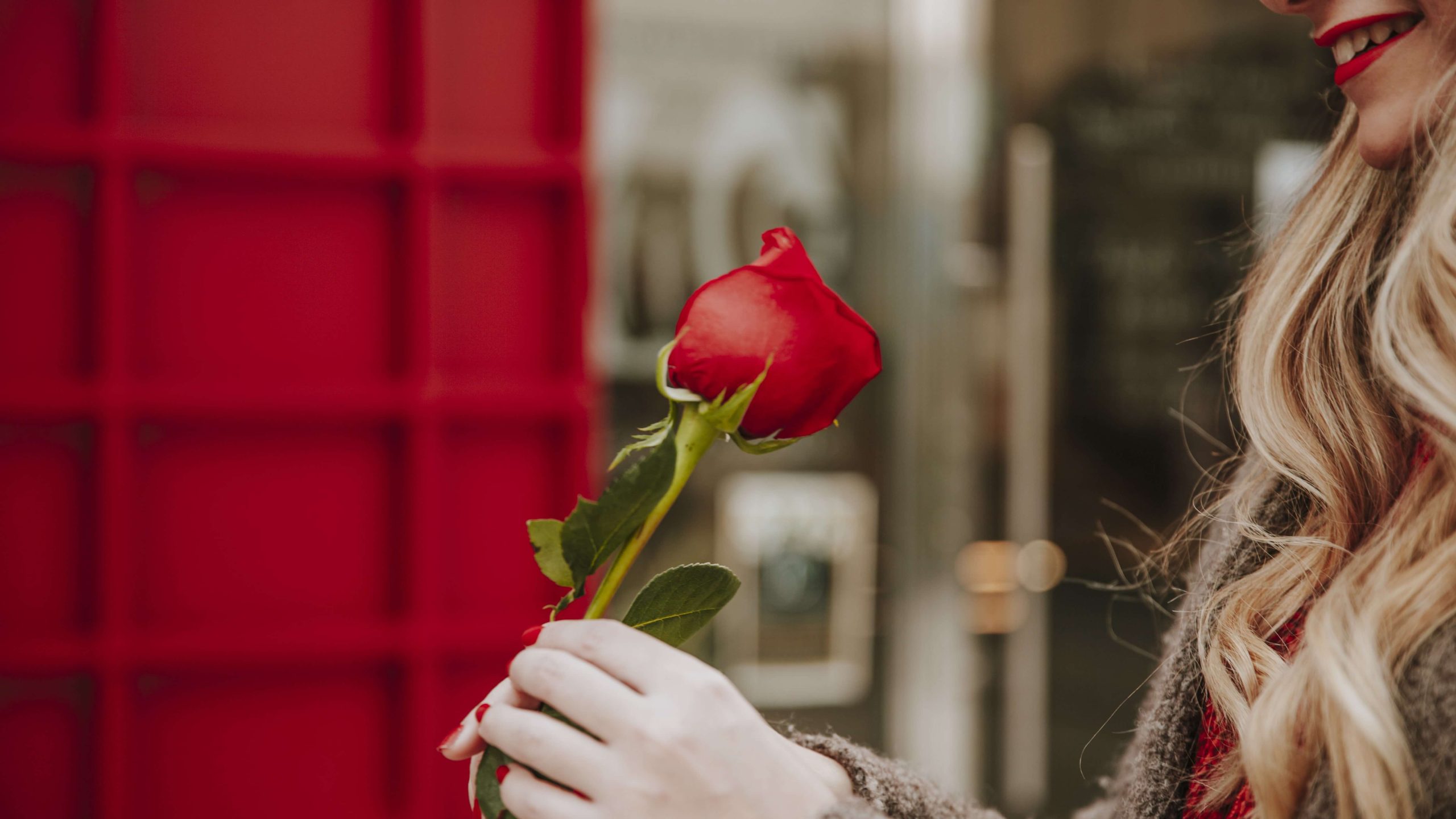 How Much Is A Rose On TikTok: Gift’s Real Price Explained